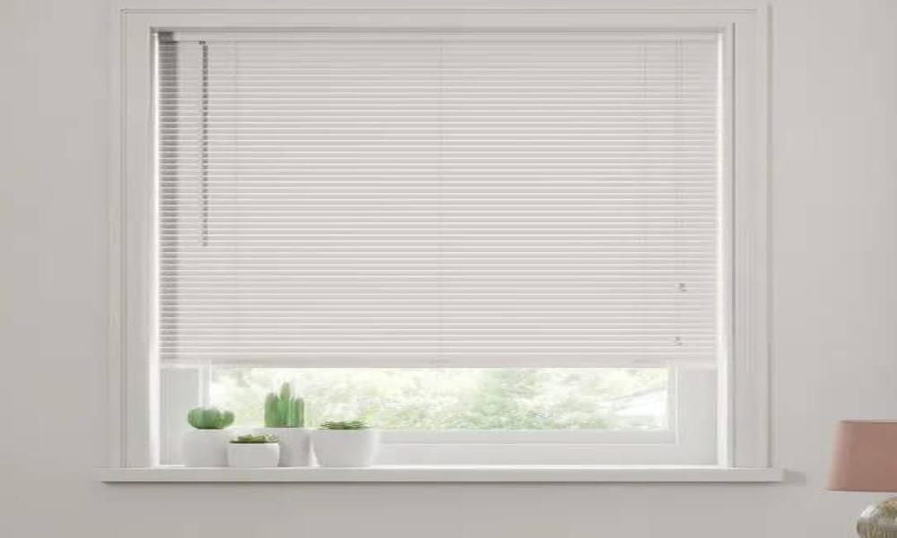 How to Clean and Maintain Properly Wooden Blinds