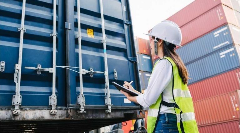 How To Sell Goods in The US with Online Customs Brokers!